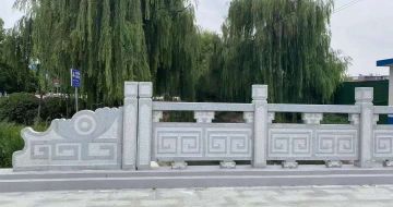 烟台 芝麻灰桥栏杆、河道栏杆安装效果
