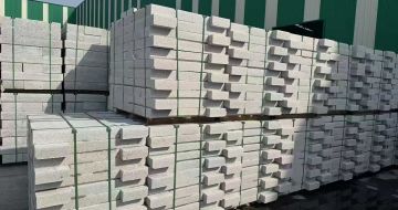 烟台芝麻白路沿石