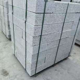 烟台 芙蓉白火烧两面路沿石