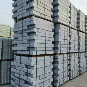 烟台 路沿石（路侧石），颜色一致，尺寸标准