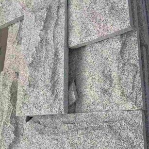 烟台 芝麻白自然面花岗岩成品板