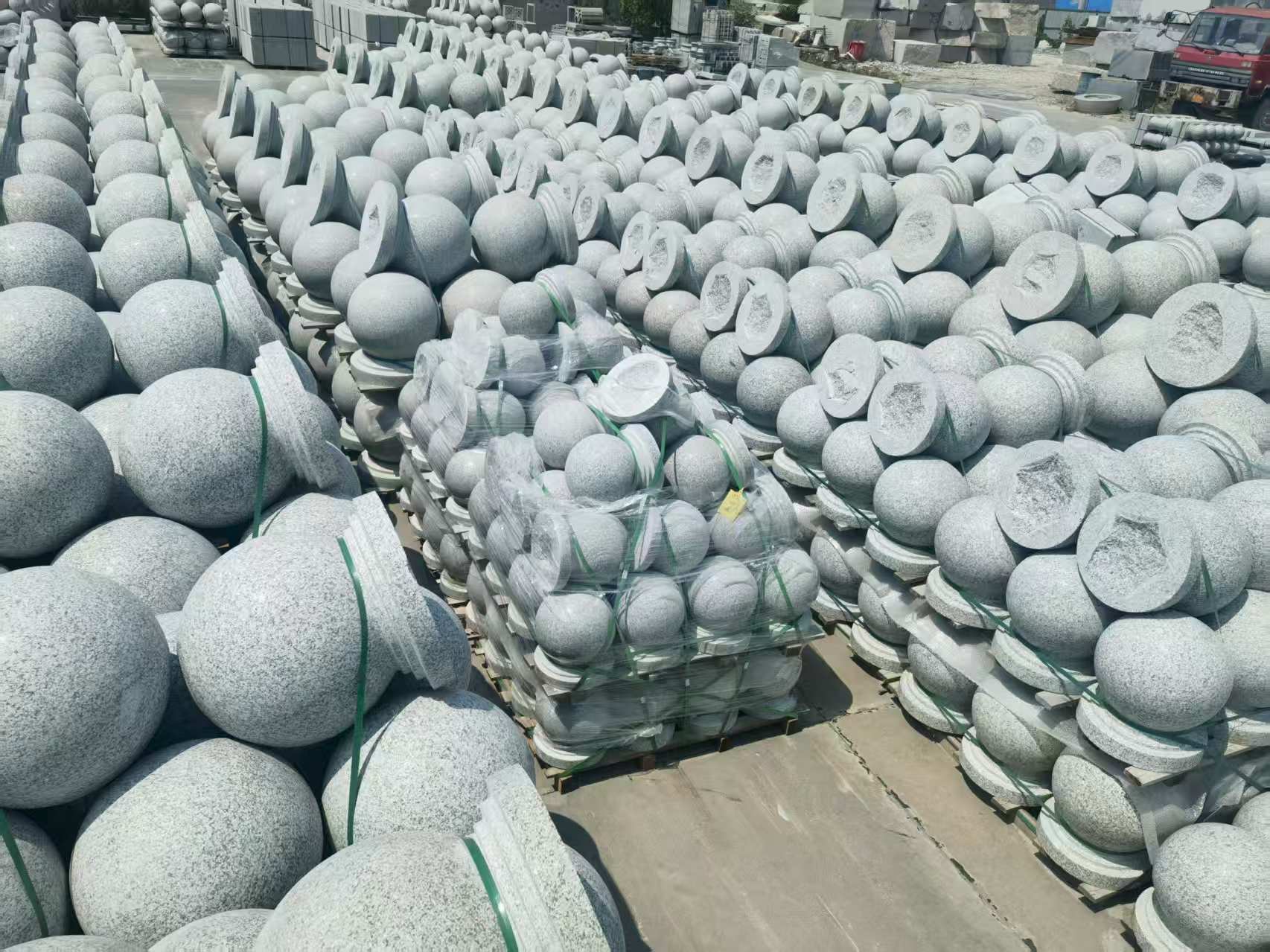 烟台 花岗岩实心圆球，石球，挡车球，挡车石，车止石，路障石。