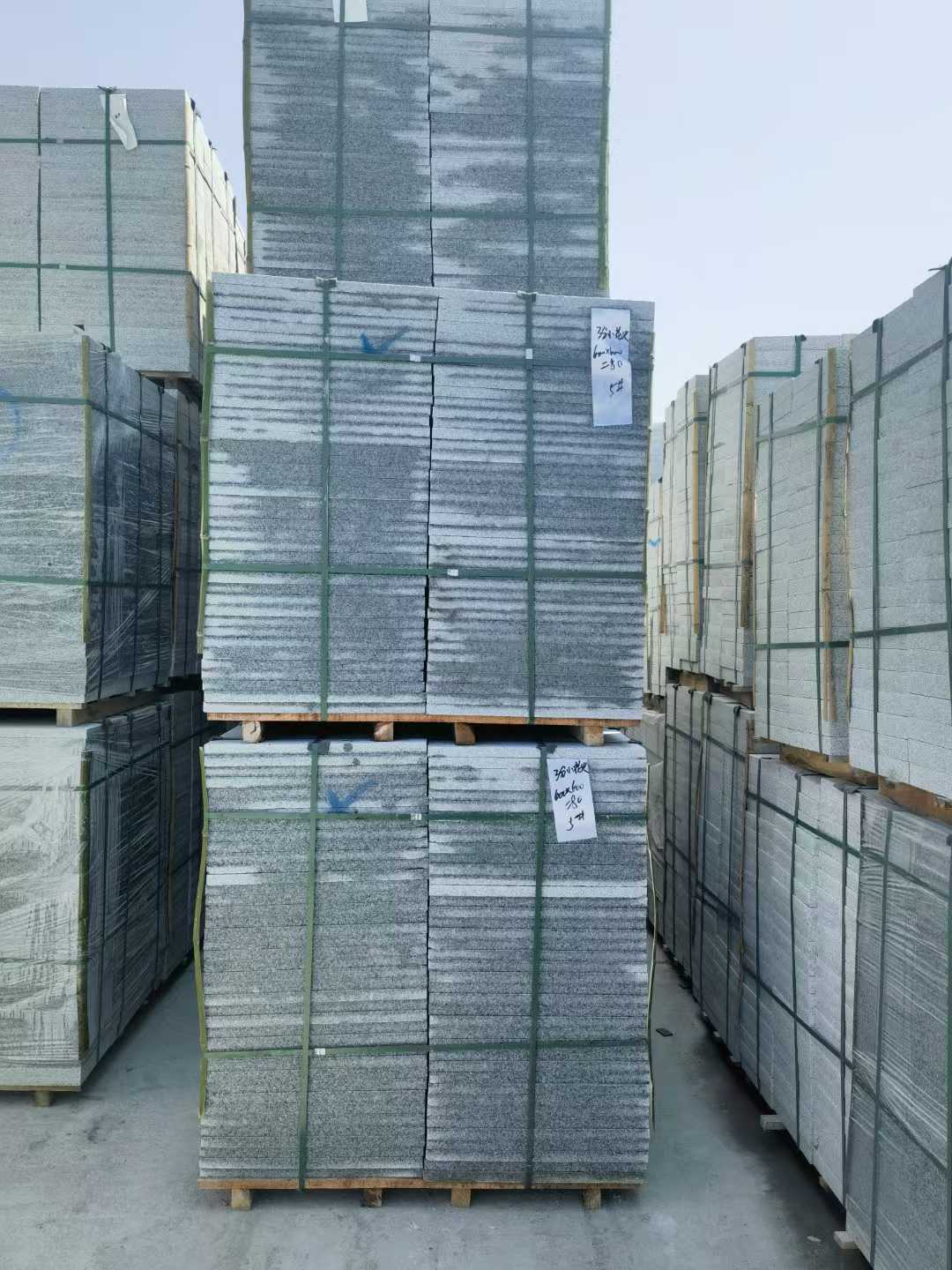 烟台芝麻白地铺成品