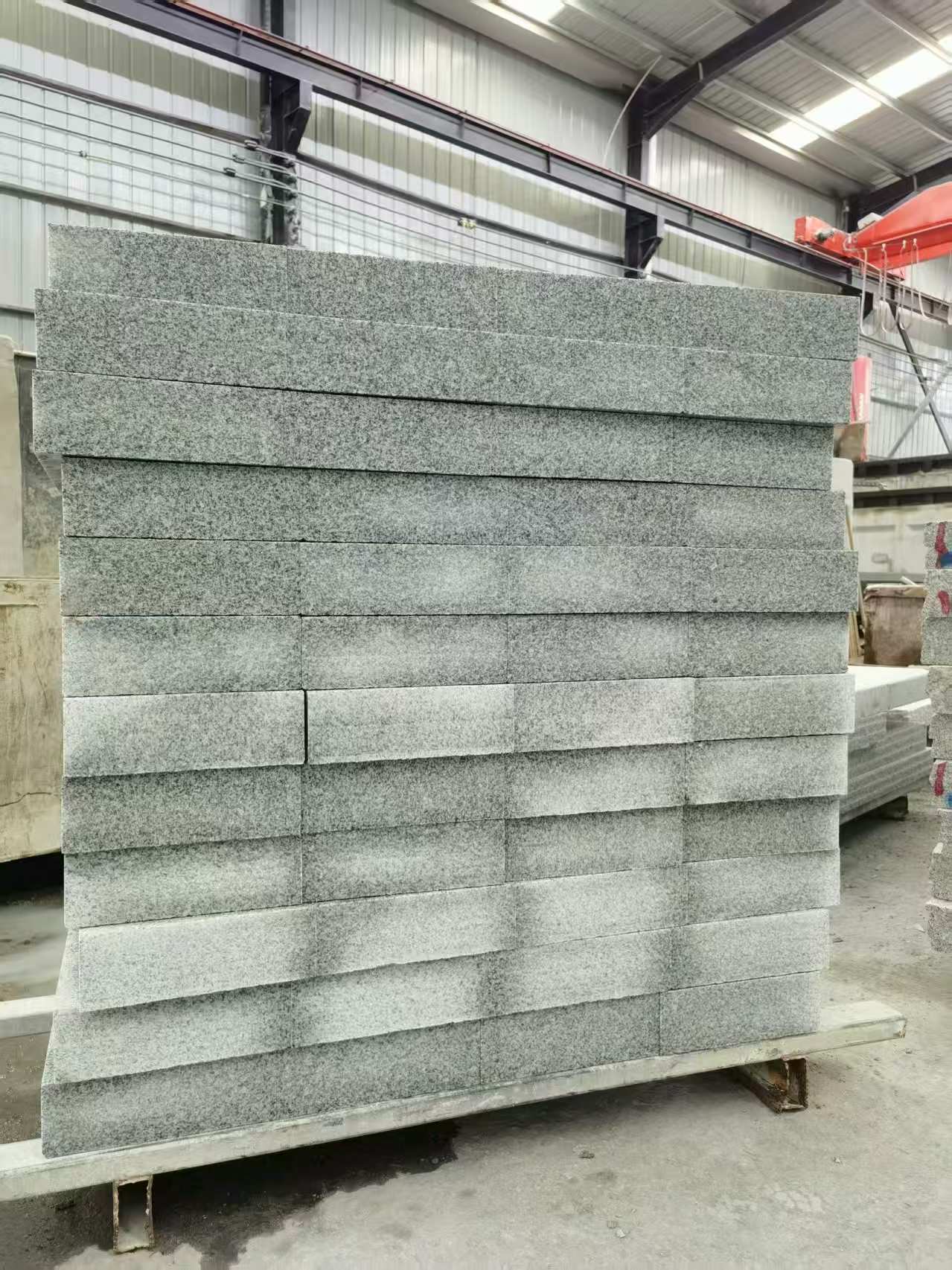 烟台 芝麻白10公分300*600广场地铺，A料定制，尺寸标准，厚薄均匀